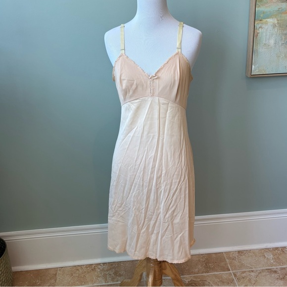 Vintage Olga Slip Dress 34 Nylon Beige Lace Trim Lingerie Nightgown 1950s–60s - Picture 1 of 7